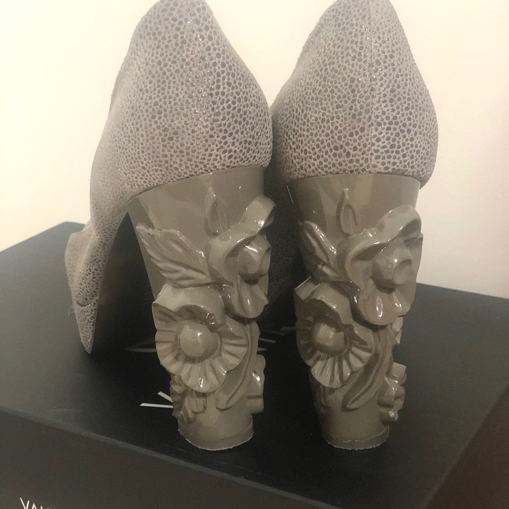 Daniblack pumps